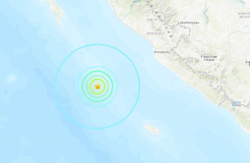 印尼西南部海域发生5.9级地震震源深度10公里